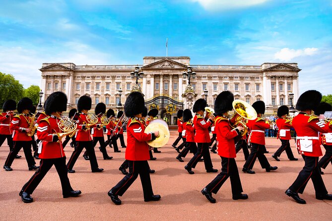 Buckingham Palace Entrance Ticket & Changing of the Guard Tour - Buckingham Palace and the Guard: What You’re Really Buying