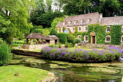 Cotswolds Day Trip from London with Optional Village Lunch - The coach ride from London: comfortable, planned, and part of the deal