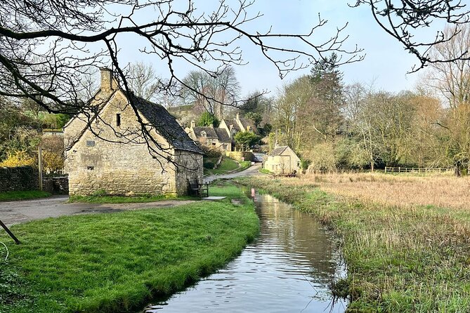 Cotswolds Villages and Oxford Full Day Tour from London - Food, shopping, and how to not lose time on a one-day schedule