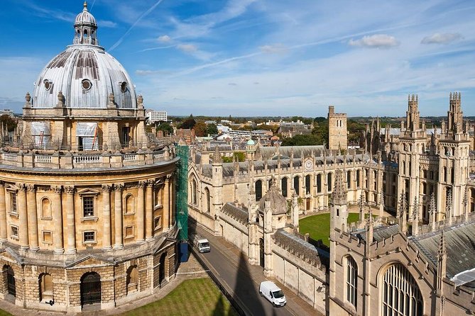 Downton Abbey & Highclere Castle Tour from London, with Oxford - Highclere Castle: the main event, plus grounds time