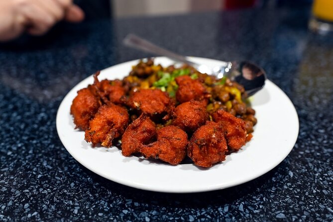 East London Indian Food Tour with 8+ Authentic Food Tastings - Drinks and Paan: The Cooling Break You Shouldn’t Skip