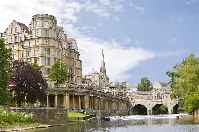 England in One Day: Stonehenge, Bath, the Cotswolds and Stratford-upon-Avon Day Trip from London - How the coach day really starts: Victoria to Gloucester Road