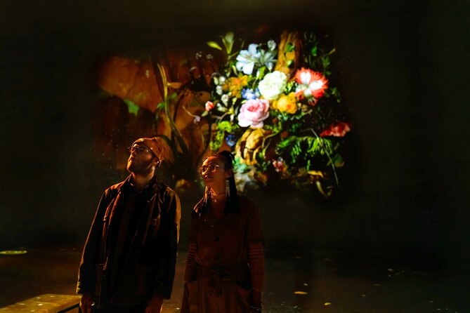 Frameless - Immersive Art Experience in London - The Art of Abstraction: digital maze energy and fabric-panel visuals