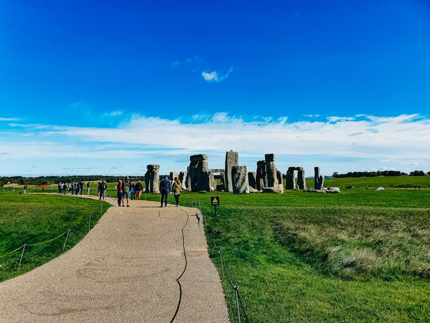 From London: Stonehenge and Bath Day Trip with Ticket - FAQ