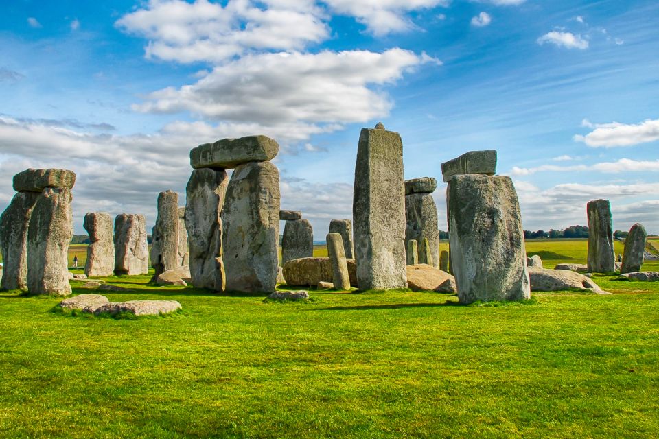 From London: Stonehenge Half-Day Tour - Stonehenge’s Mystery: Why the Visit Still Feels Personal