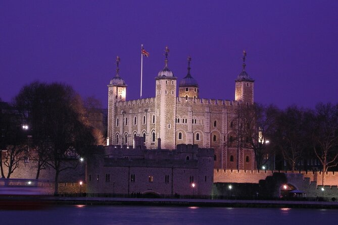 Ghastly Ghost Walking Tour in London - A 2-hour London Ghost Walk That Starts With Atmosphere