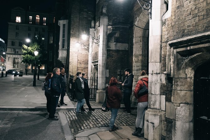 Ghost, Ghouls and Gallows Tour : Guided Tour with Boat Ride - Meeting by Green Park and starting with real night energy