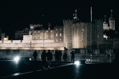 Ghost, Ghouls and Gallows Tour : Guided Tour with Boat Ride - Creeping through Royal Parks and historic streets without long walking stress