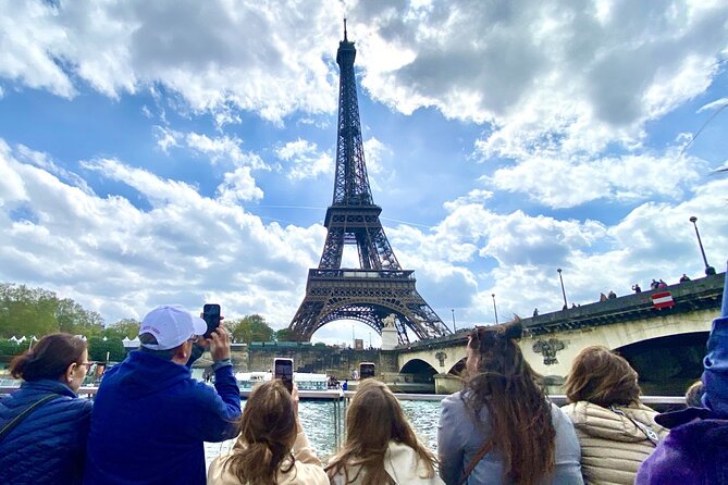Guided Luxury Paris Day Trip with Optional Lunch at the Eiffel Tower - Tour-Only vs Lunch Option: How Much Free Time You’ll Really Get