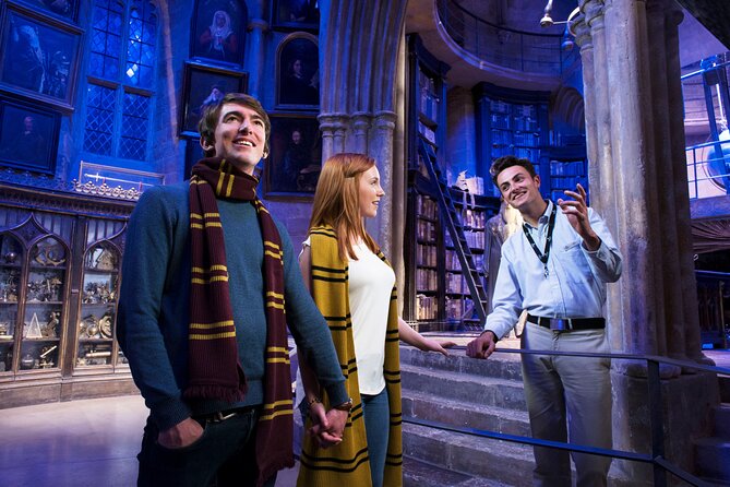 Harry Potter Warner Bros. Studio Tour with Transport from London - Photo stops that fans actually want: Platform 9 ¾, Diagon Alley, Hogwarts Express