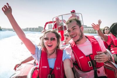High-Speed Thames River Speedboat in London - Onboard routine: lifejacket, safety talk, then the fun starts