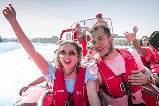 High-Speed Thames River Speedboat in London - Onboard routine: lifejacket, safety talk, then the fun starts