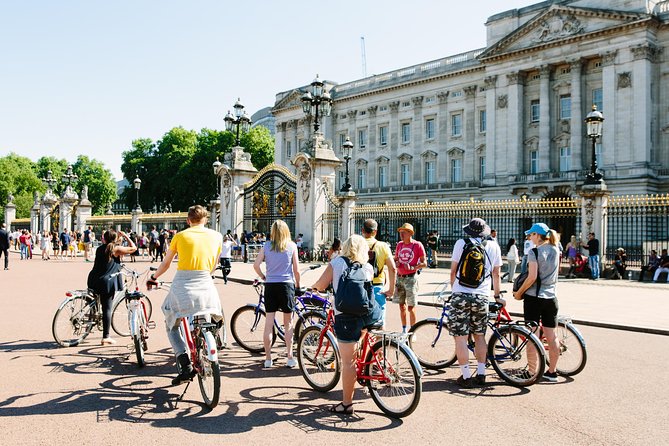 Highlights of Royal London Bike Tour including Hyde Park - Bikes, helmets, and riding level in real life