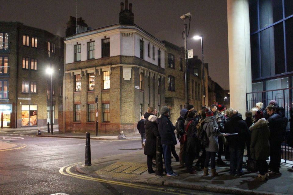 Jack The Ripper Tour in London's East End - Documentary photos and letters: how paper evidence changes the mood