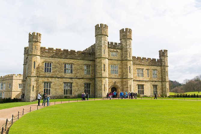 Leeds Castle, Cliffs of Dover and Canterbury Day Trip from London with Guided Cathedral Tour - Coach comfort from Victoria: Wi‑Fi, USB charging, and Vox headphones