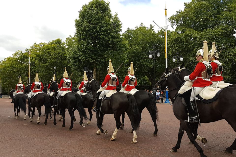 London: 30 London Sights Guided Walking Tour - Key Points to Know Before You Go