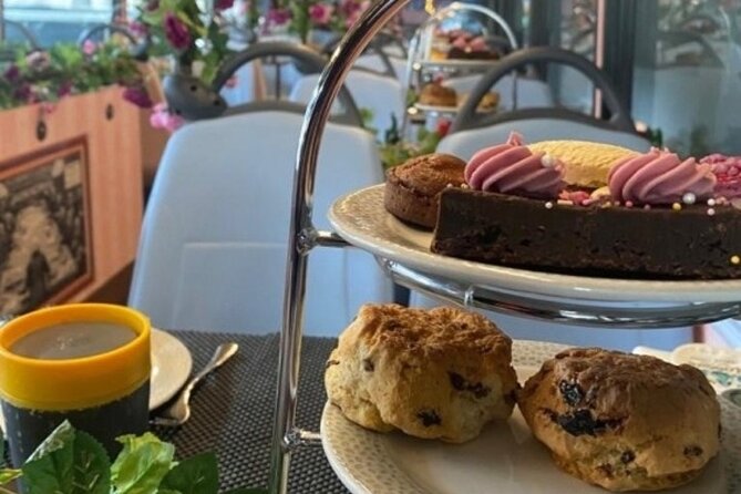 London Afternoon Tea Bus with Panoramic Tour - Should You Book the London Afternoon Tea Bus Panoramic Tour?