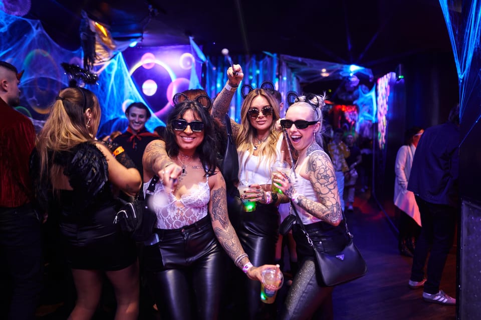 London: Bar and Club Crawl to 5 Central London Venues - Zoo Bar meeting point and the smart-casual reality check
