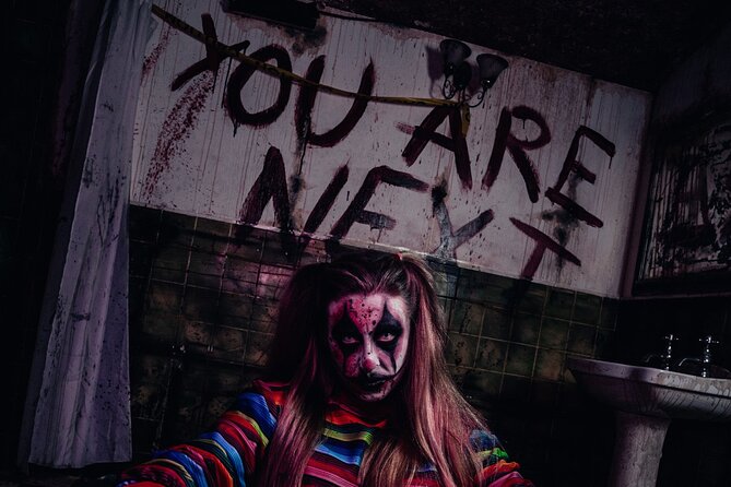 London Bridge Experience and Tombs - Guardian Angel Tour for Families (and Zombie Control)