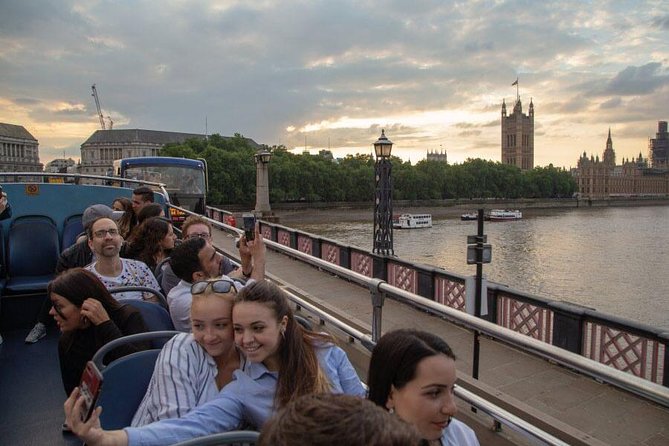 London by Night Sightseeing Open Top Bus Tour with Live Guide - Live guide storytelling (and why it matters more than you think)