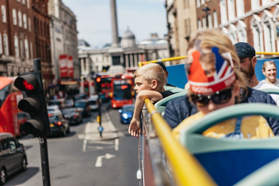 London: Children's Open Top Bus Tour - The big appeal: 45 minutes that match kid attention spans