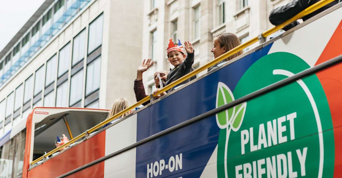 London: Children's Open Top Bus Tour - Live guide style: the difference between seeing sights and learning them