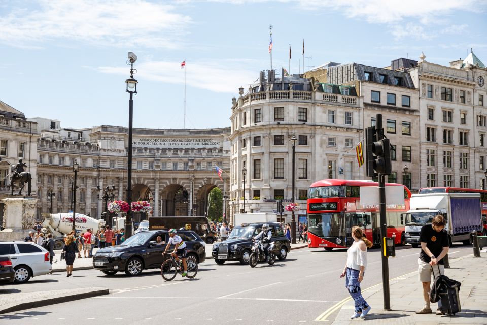 London: Classic Gold 3.5-Hour Bike Tour - Getting Your Bearings by Bike in Central London