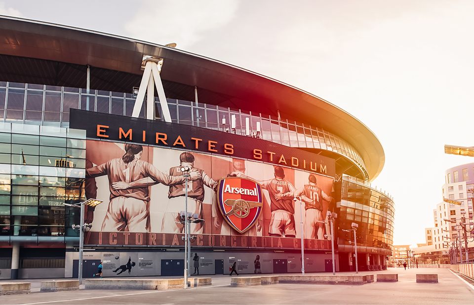 London: Emirates Stadium Entry Ticket and Audio Guide - Dugout time: sitting where decisions happen