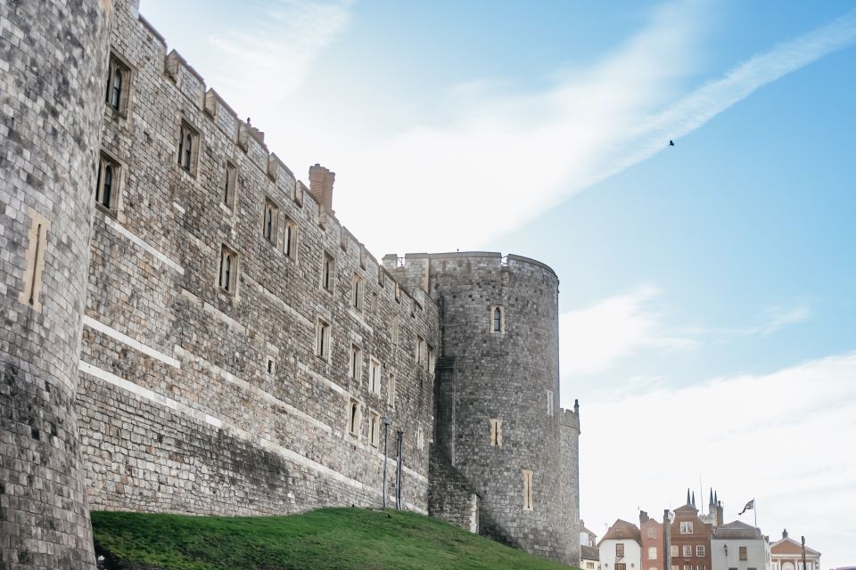 London: Full-Day Windsor, Stonehenge, and Oxford Tour - FAQ