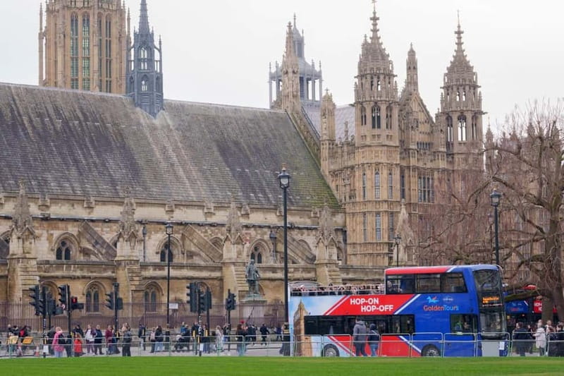 London: Golden Tours Gray Line Hop-on Hop-off Bus Tour - Who should book this pass?