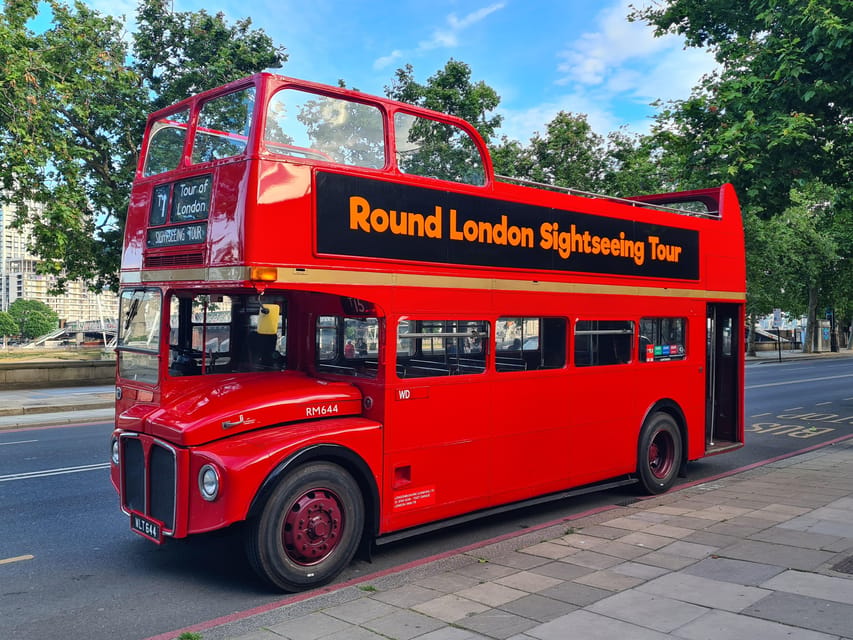 London: Guided Sightseeing Tour on a Vintage Open-Top Bus - Getting On: Embankment (Stop 40B) and the Easy “Loop” Format