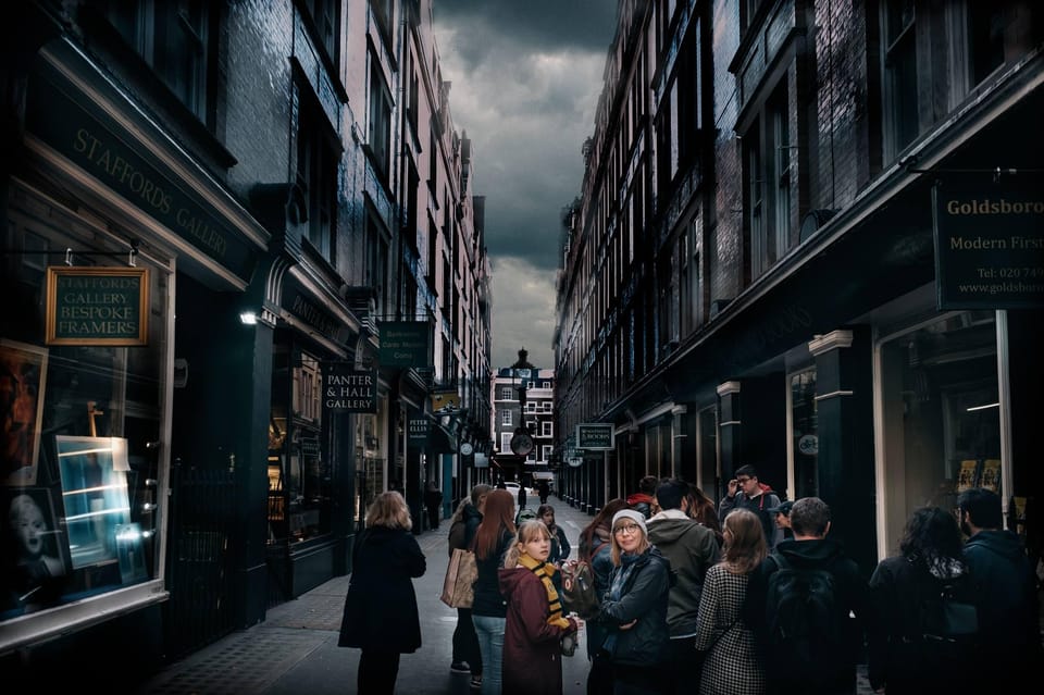 London: Harry Potter Walking Tour in German - A German Harry Potter walking tour that actually feels like London