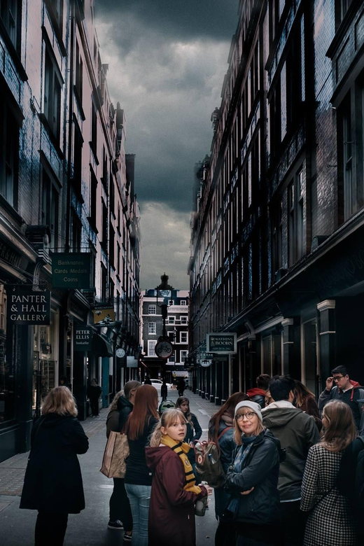 London: Harry Potter Walking Tour in German - Shakespeare’s Globe and the London scenes you recognize fast
