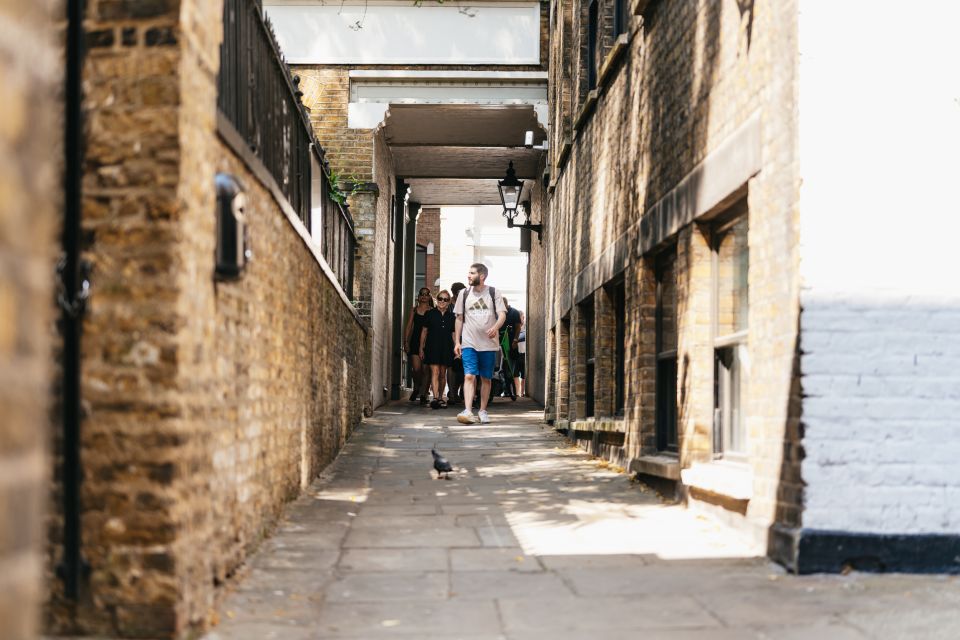 London: Historic Pubs of Central London Walking Tour - The Four Historic Pub Stops (Including Taverns From 1549)