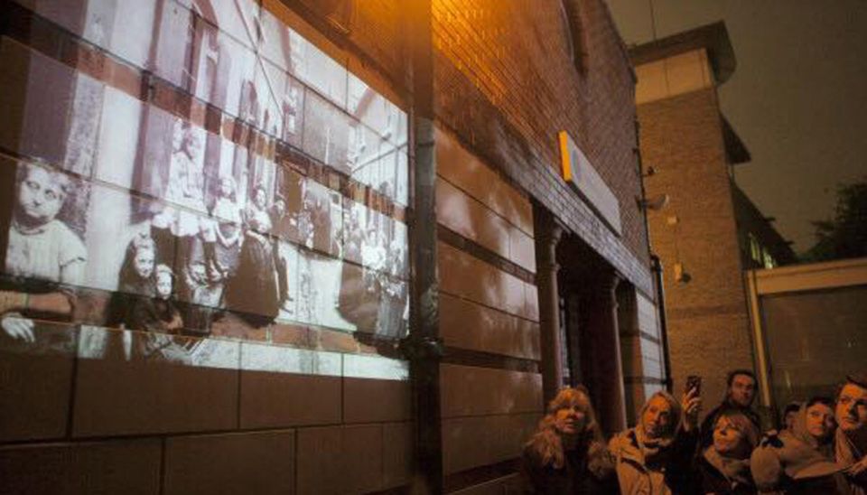 London: Jack the Ripper Walking Tour - Ripper Vision Tours - The Walk Itself: What the 105 Minutes Feels Like