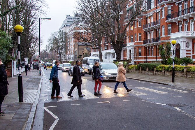 London Rock Legends Tour including Abbey Road - Punk movement and Queen territory: Freddie Mercury’s era set to streets