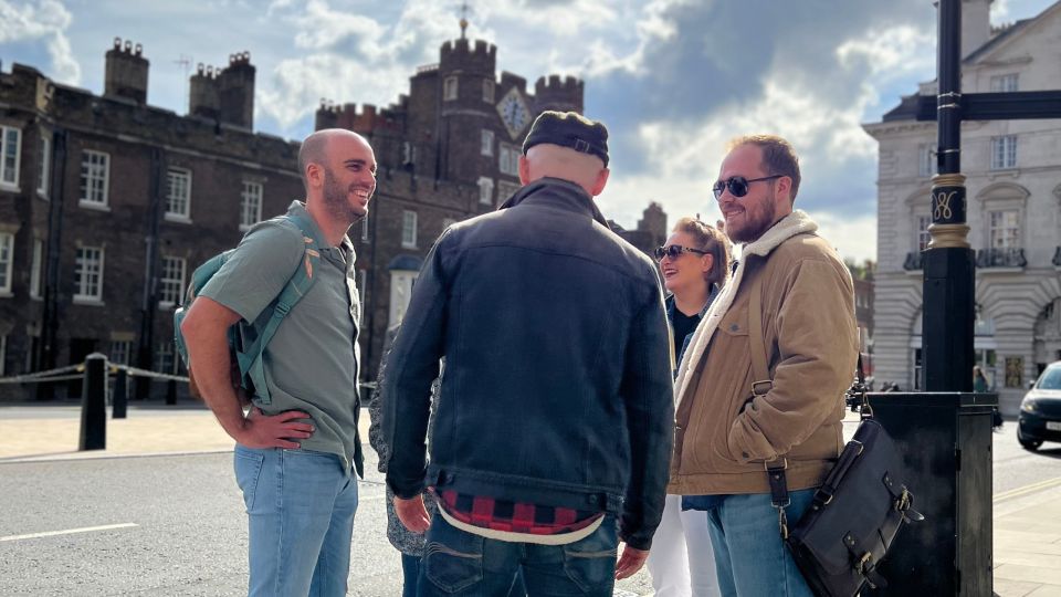 London: Royal Historic Pubs Walking Tour - Who should book this pub-and-palace walk
