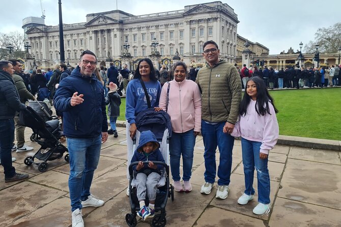 London Sightseeing Private Black Cab Tour with Hotel Pick Up - St Paul’s Cathedral: dome views and a quick lesson you’ll remember