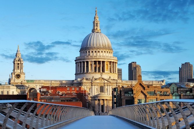London Sightseeing Tour: Guard Change with Tower of London Option - St Paul’s Cathedral and the morning anchor stops