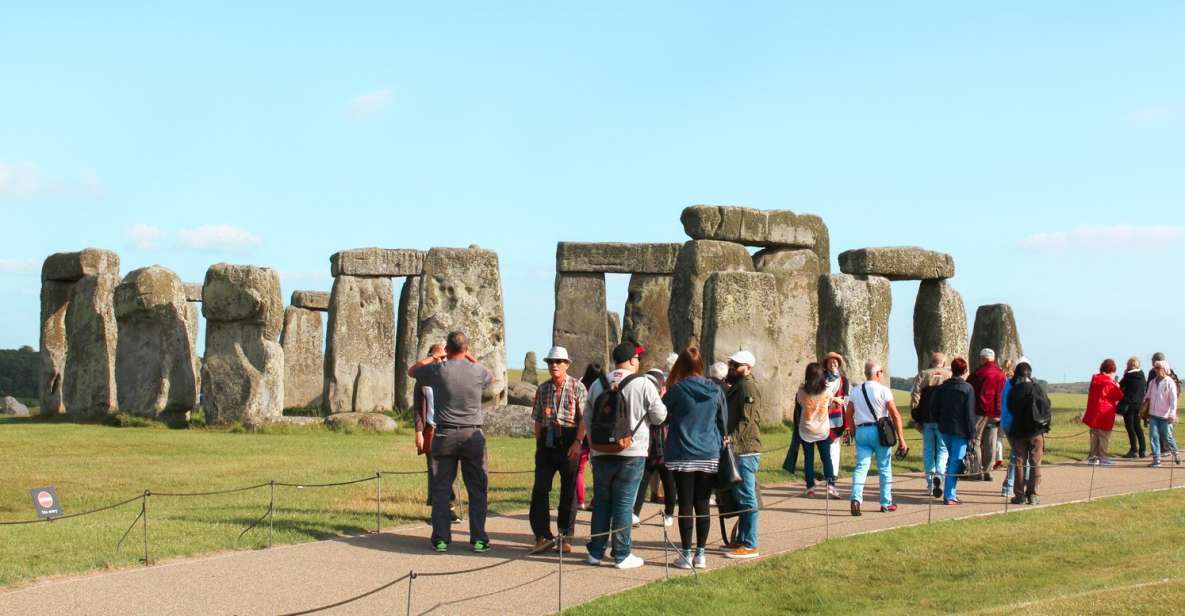 London: Stonehenge, Windsor, and Bath Day Trip by Bus - Windsor Castle and the Cobbled Streets: Your Royal Hit in One Stretch