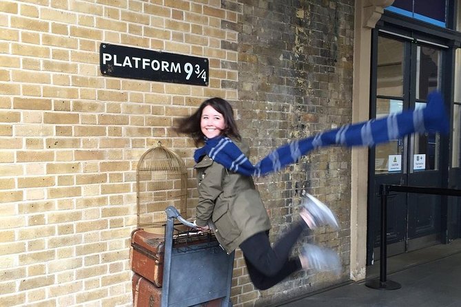 London The Best of Harry Potter Guided Tour (Free for Kids) - The Pace: Quick Stops, Real Photos, and Movie-Scene Framing