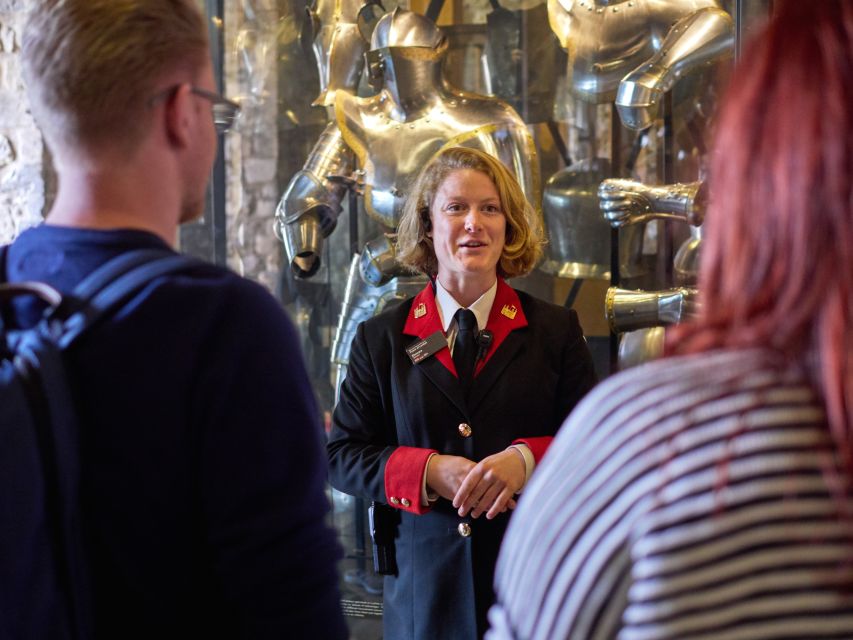 London: Tower of London Tour with Crown Jewels & Beefeaters - Jewel House time: seeing the Crown Jewels with real context