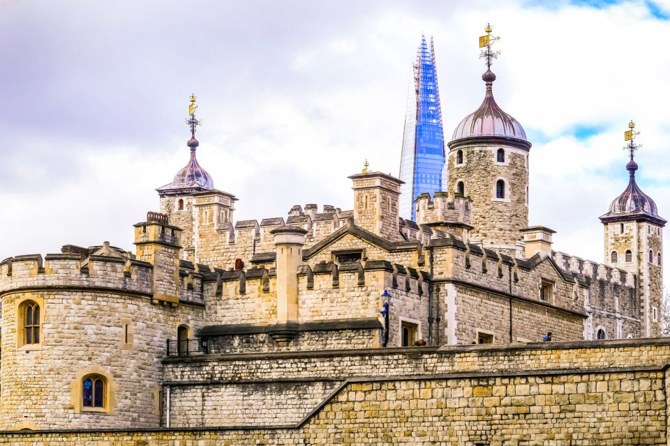 London: VIP Tower of London & Tower Bridge Early-Access Tour - The Yeoman Warders opening ceremony: what to watch for