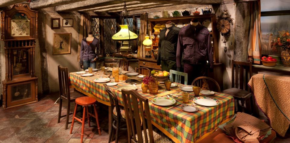 London: Warner Bros. Studio Tour with Hotel Pickup - Diagon Alley to the Great Hall: Sets You Can Walk Through