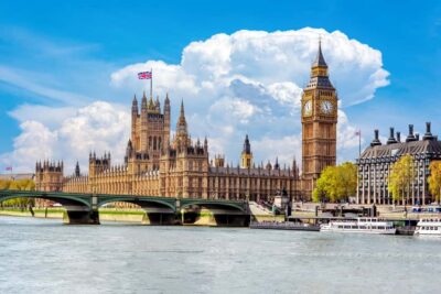 London: Westminster Abbey, Big Ben & Buckingham Guided Tour - Starting at Parliament Square and Big Ben: Quick Views, Strong Payoff