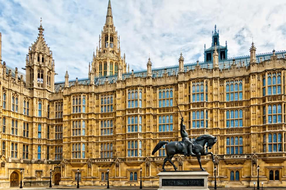 London: Westminster Abbey, Big Ben & Buckingham Guided Tour - Houses of Parliament and St Margaret’s: Politics Through Traditions