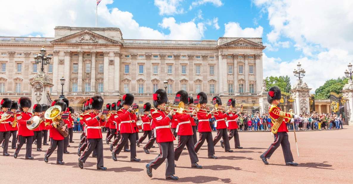 London: Westminster and Changing of the Guard Tour - Changing of the Guard: how to maximize your view (and your photos)