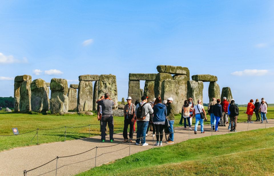 London: Windsor, Stonehenge, Bath, and Roman Baths Day Trip - Stonehenge on Salisbury Plain: what to look for and why people argue about it