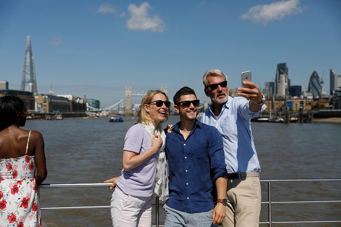 Lunch River Cruise on the Thames with 2-Course Meal - The Included 2-Course Lunch: What You Get, and What You Should Plan For