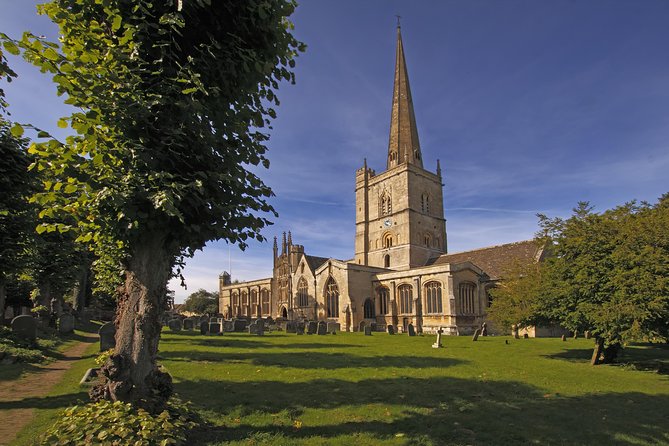 Oxford and Traditional Cotswolds Villages Small-Group Day Tour from London - Burford: The Cotswolds Gateway Town With Tea and Shop-Watching Time